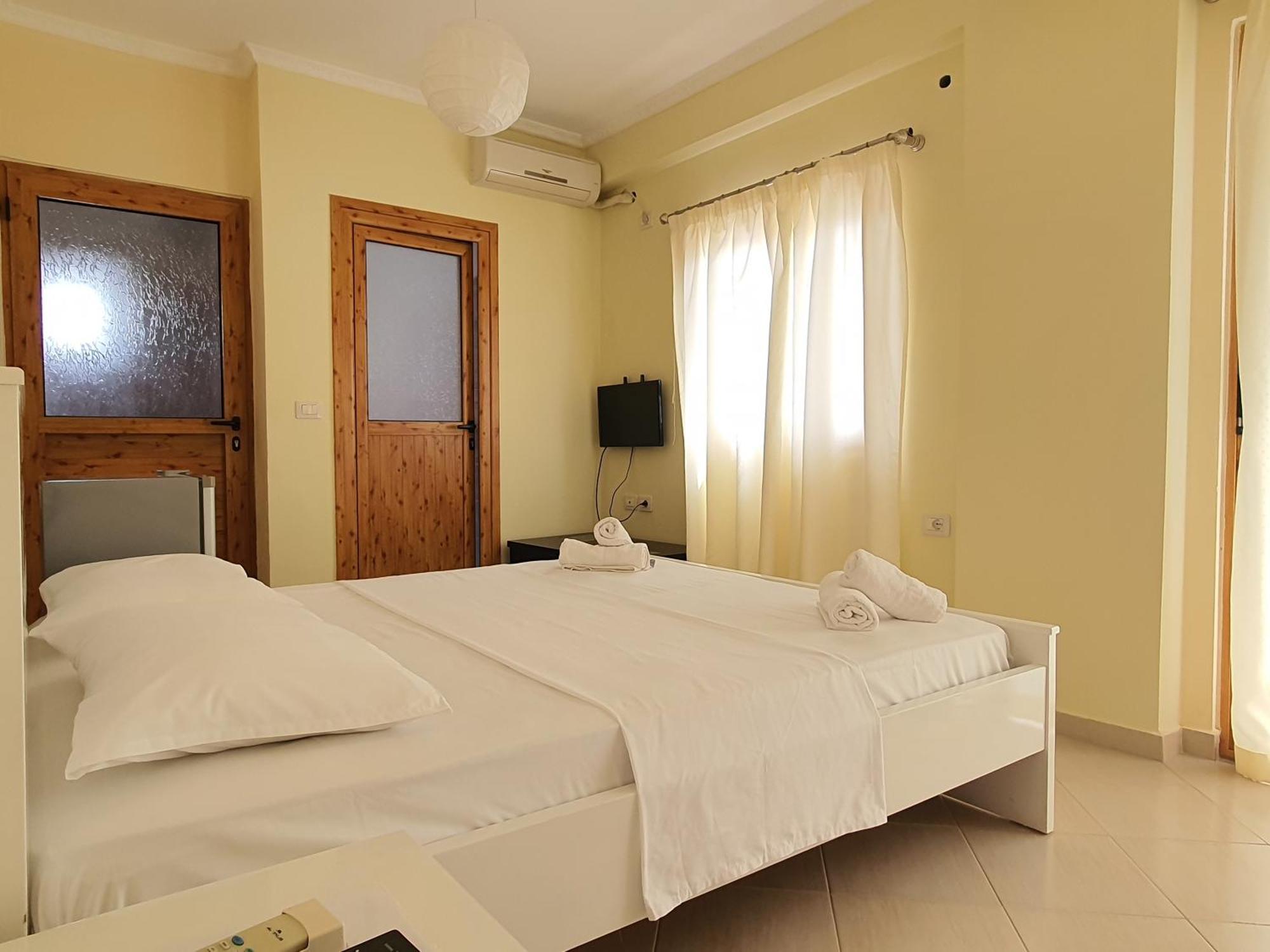 Mintt Hotel Ksamil Exterior foto